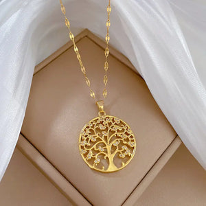 Glamorous Tree of Life Pendant Necklace - Fashionable & Sparkling Zircon - Meaningful Symbol for Girls - Perfect Gift for Young Ladies