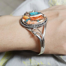 Load image into Gallery viewer, Stunning Turquoise Ladies Temperament Bracelet, Unique Vintage Charm Upscale Sense