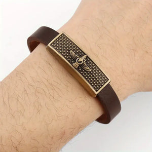 1PC Mens Vintage Punk Eagle Totem Leather Bracelet - High-Quality Genuine Leather, Bold Buckle Design