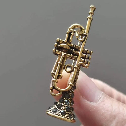 Chic Vintage Saxophone Brooch Pin For Men and Women - Antique Golden Finish With Rhinestone Accents