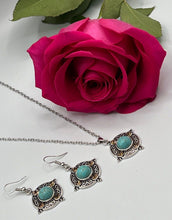 Load image into Gallery viewer, Beautiful Set of Necklace and Earrings with Turquoise Agate