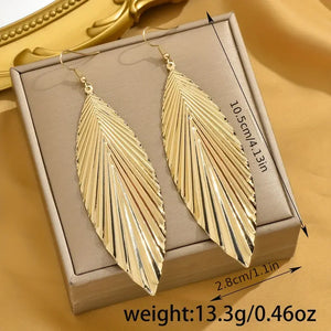 Exquisite Golden Leaf Dangle Earrings - Textured, Vintage-Inspired, Long Drops with Elegant Details