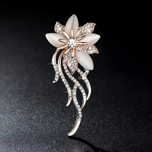 Luxury Sparkling Flower Brooch - Paved with Natural Stone for Women