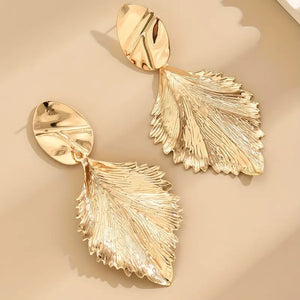 Golden Leaf Design Dangle Earrings Retro Elegant Style Zinc Alloy Jewelry Delicate Gift For Women