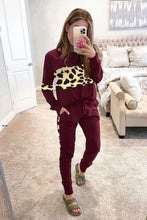 Load image into Gallery viewer, Leopard Sweatsuits Women 2 Piece Sets Crew neck Long Sleeve Tops Pants, Tracksuit with Pockets