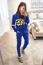 Load image into Gallery viewer, Leopard Sweatsuits Women 2 Piece Sets Crew neck Long Sleeve Tops Pants, Tracksuit with Pockets