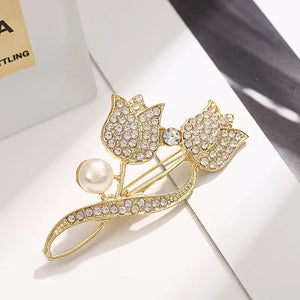 Elegant Tulip Pearl Brooch with Sparkling Diamond Simulants - White K Plated Alloy, Ideal Fashion Gift