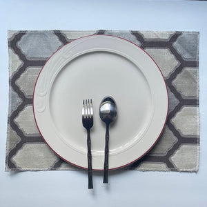 Elegant Palte Mats for Your Home, Seymour - Pack of 4 Beautiful Cut Velvet One-Side Placemats - Color: Carrara