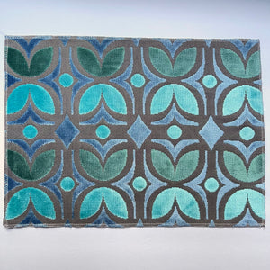 Unique Plate Mats for Your Home, Santa Fe - Packs of 4 Beautiful Cut Velvet One-Side Placemats - Color: Blue Green