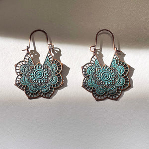 Bronze Earrings Retro Style Geometric Pendant with Turquoise Embellishment and U-shaped Ear Hook