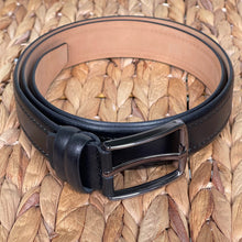 Load image into Gallery viewer, Handmade Genuine Leather Belt, Embroidered Design – Golf Belt - Color: Black