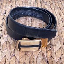 Load image into Gallery viewer, Elegant Handmade PU Leather Holeless Belt with Special Buckles, Plain, Available in 10 Fresh Colors, Easy to Adjust the Size