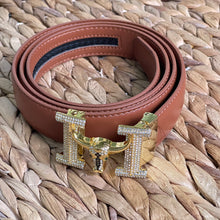 Load image into Gallery viewer, Elegant Handmade PU Leather Holeless Belt with Special Buckles, Plain, Available in 10 Fresh Colors, Easy to Adjust the Size - Style 4