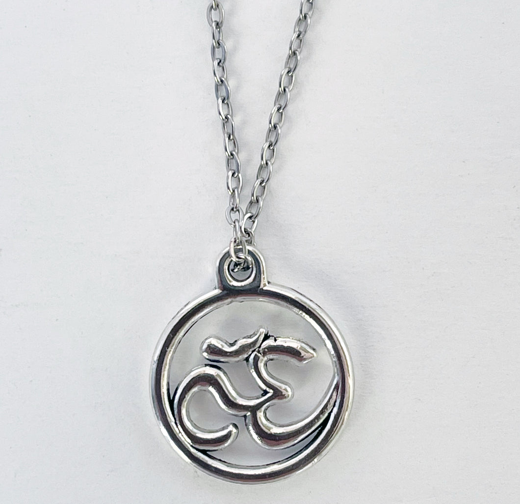 Stainless Steel OM Symbol Pendant Necklace - Elegant Unisex Jewelry Gift with Durable Construction