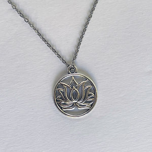 Stainless Steel Lotus Pendant Necklace - Elegant Unisex Jewelry Gift with Durable Construction