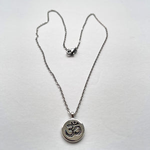 Stainless Steel OM Symbol Pendant Necklace - Elegant Unisex Jewelry Gift with Durable Construction