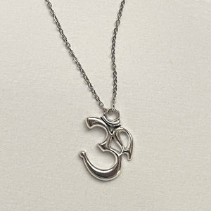 Stainless Steel OM Symbol Pendant Necklace - Elegant Unisex Jewelry Gift with Durable Construction