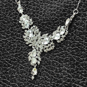 Luxurious Inlaid Rhinestone Wedding Jewelry Set - Sparkling Pendant Necklace & Dangle Earrings for Women and Brides