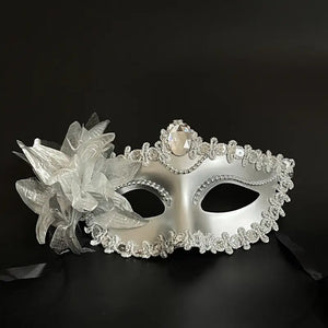 Elegant Venetian Princess Masquerade Mask: Glittering Half-Face Design for Festive Parties