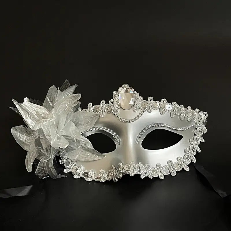 Elegant Venetian Princess Masquerade Mask: Glittering Half-Face Design for Festive Parties