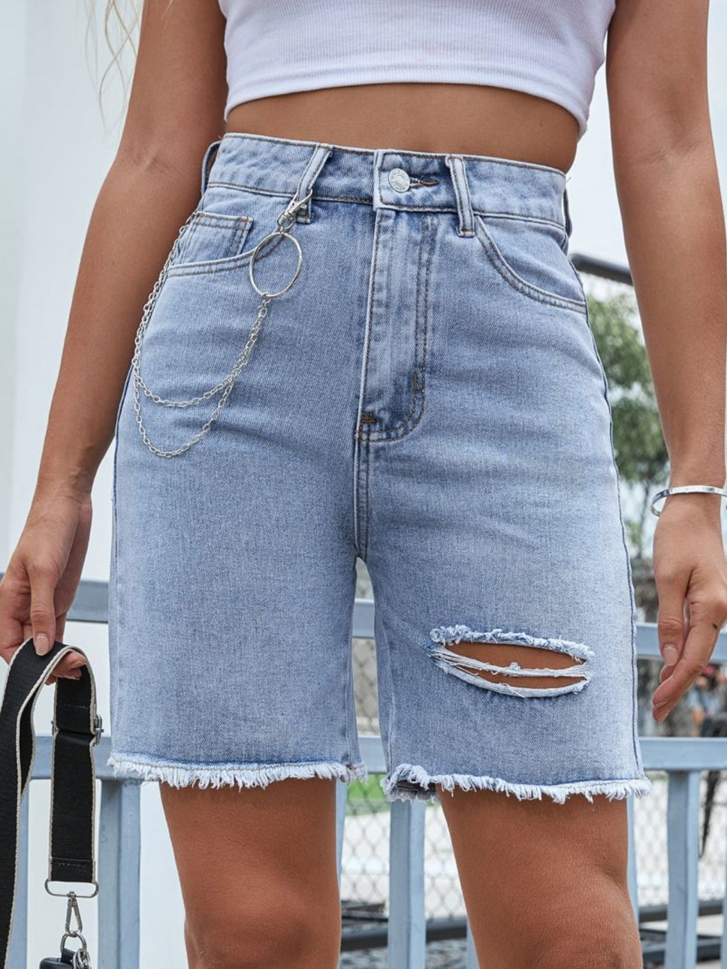 Distressed Raw Hem Denim Shorts in 2 Colors