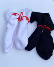 Load image into Gallery viewer, Keep Wash - Circle Sock Clips For Washing Machine, Dryer, And Drawer - Color: Red