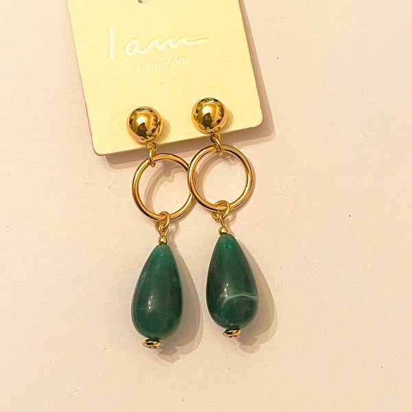 Beautiful Green Oval Dangling Earrings - Perfect for Her