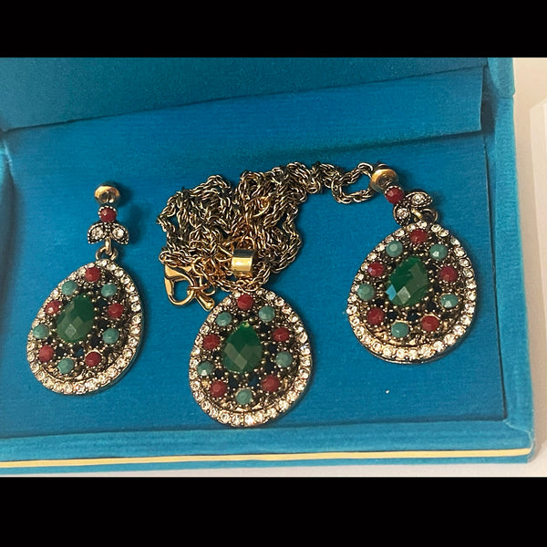 A Set of Luxury Women Necklace and Earrings with a Velveteen Box - Gift for Her